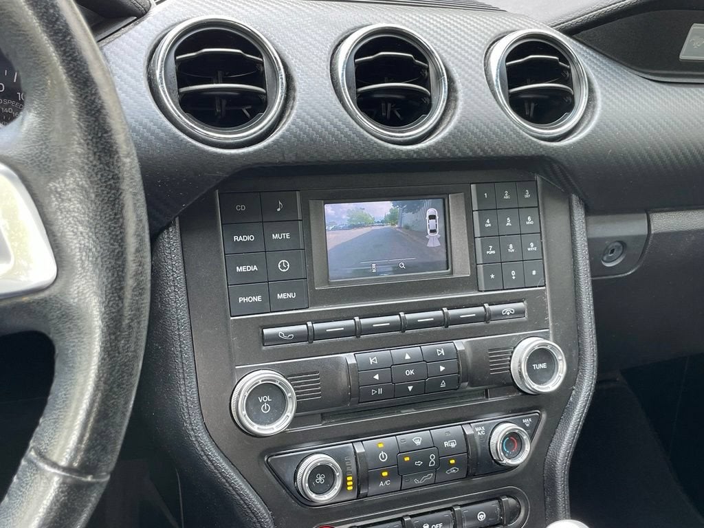 2017 Ford Mustang V6