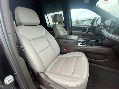 2025 Chevrolet Suburban LT