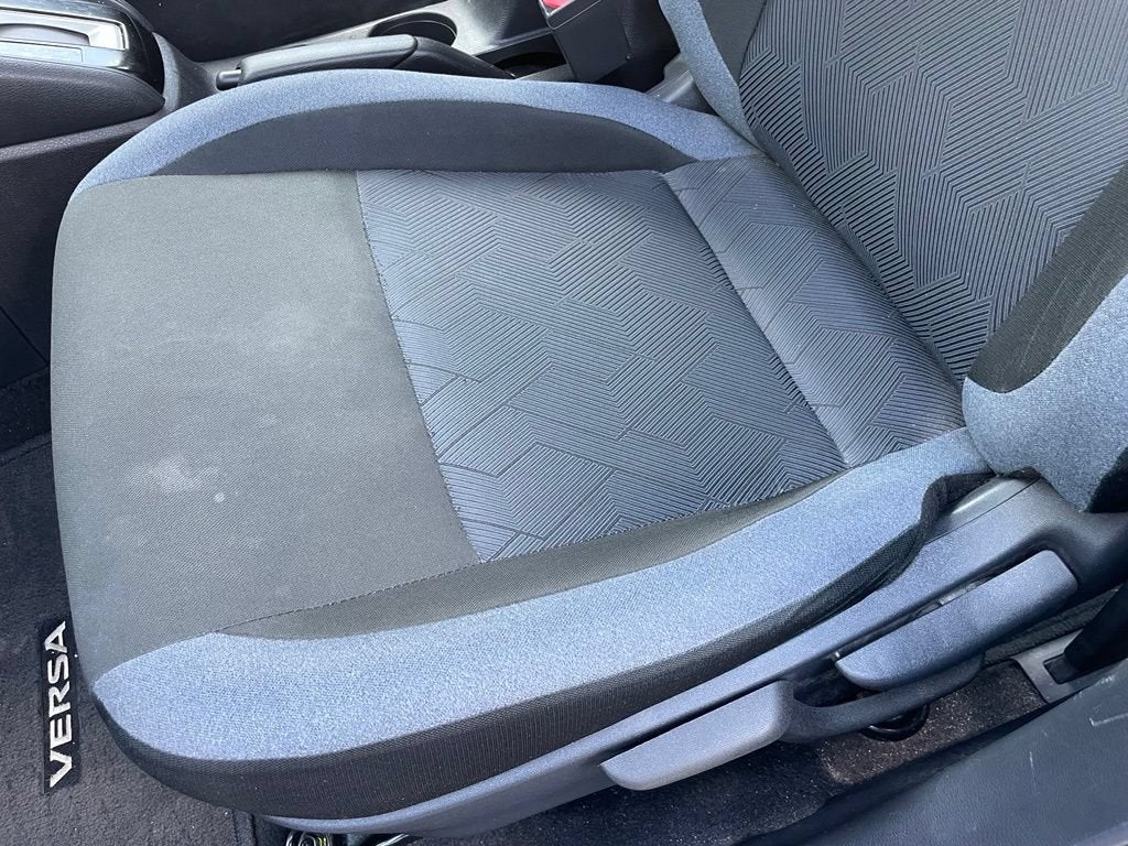 2024 Nissan Versa SV