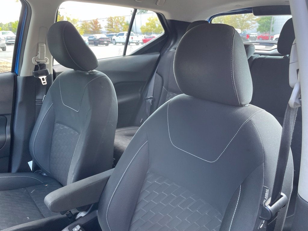 2022 Nissan Kicks S