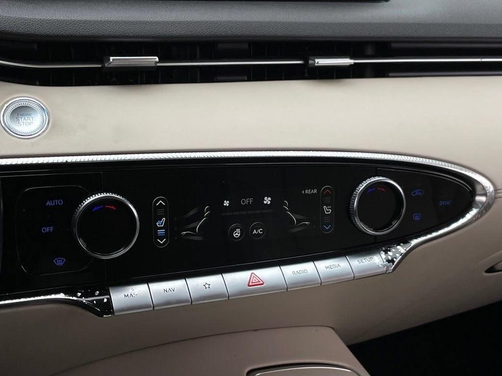 2023 Genesis GV70 2.5T
