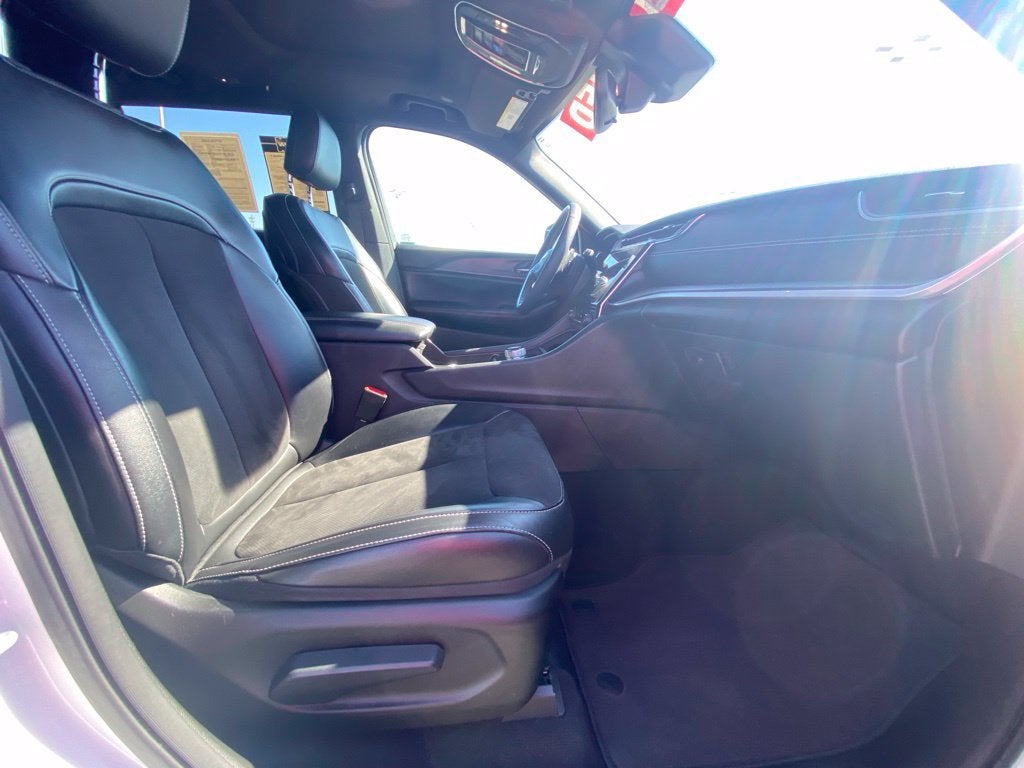 2023 Jeep Grand Cherokee L Altitude X