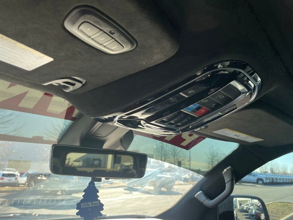 2022 Jeep Grand Wagoneer Series II