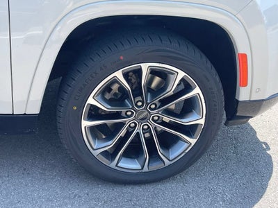 2022 Jeep Grand Wagoneer Series III