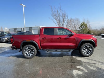 2024 GMC Canyon AT4