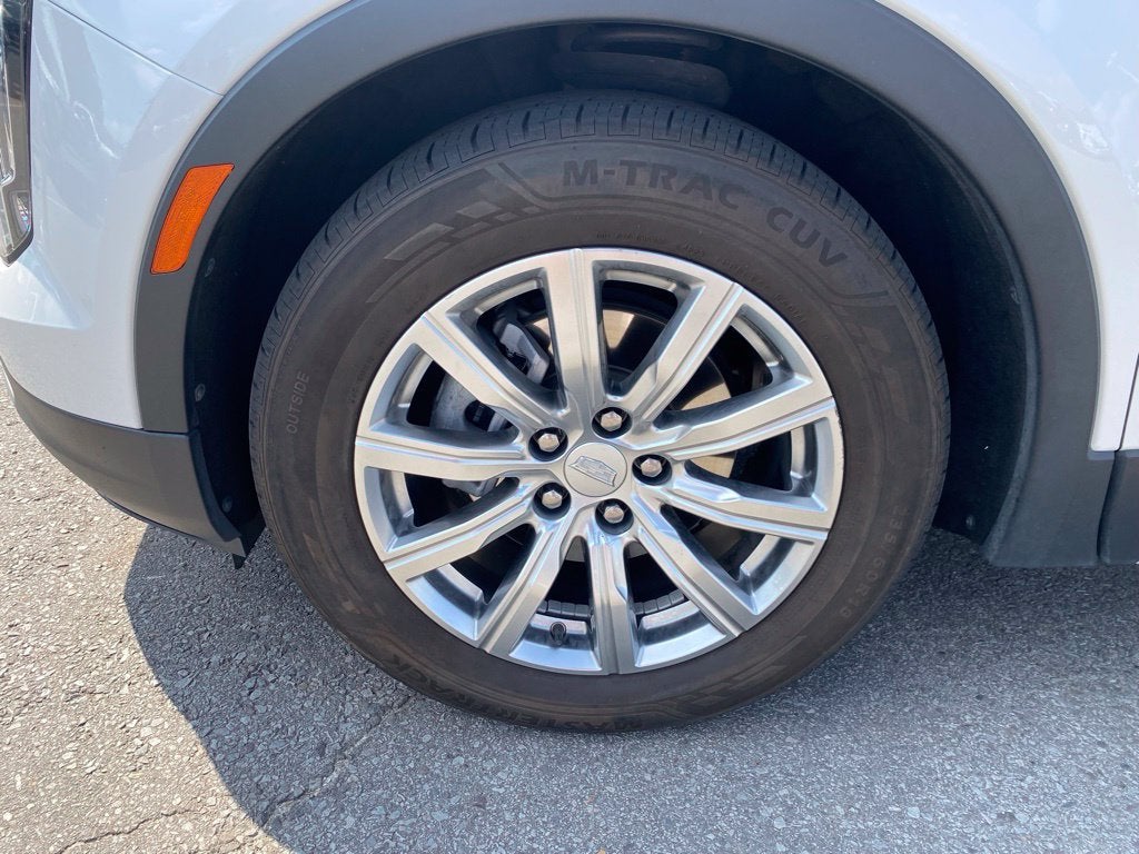 2022 Cadillac XT4 FWD Premium Luxury