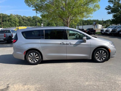 2021 Chrysler Pacifica Hybrid Touring L