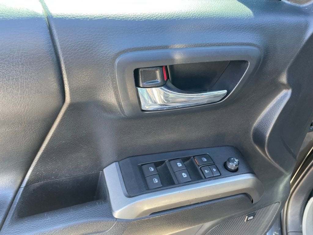 2019 Toyota Tacoma 4WD SR