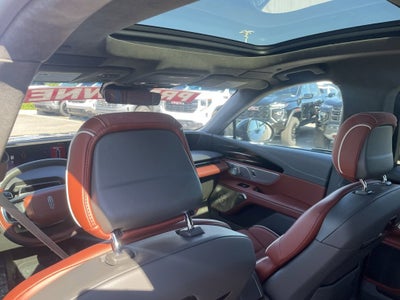 2024 Lincoln Nautilus Black Label