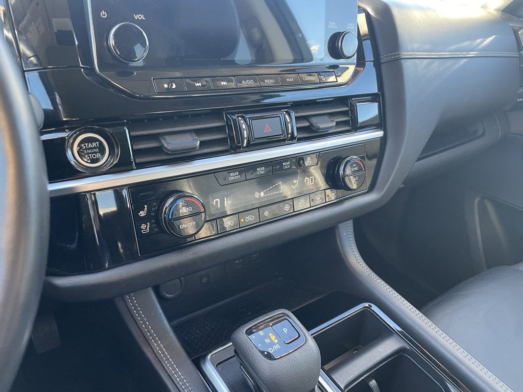 2023 Nissan Pathfinder Platinum