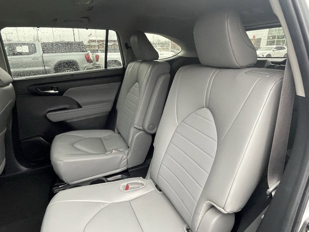 2024 Toyota Highlander XLE