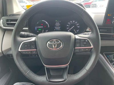 2024 Toyota Sienna XLE