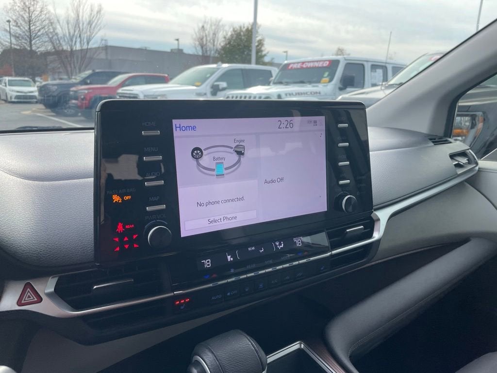 2024 Toyota Sienna XLE