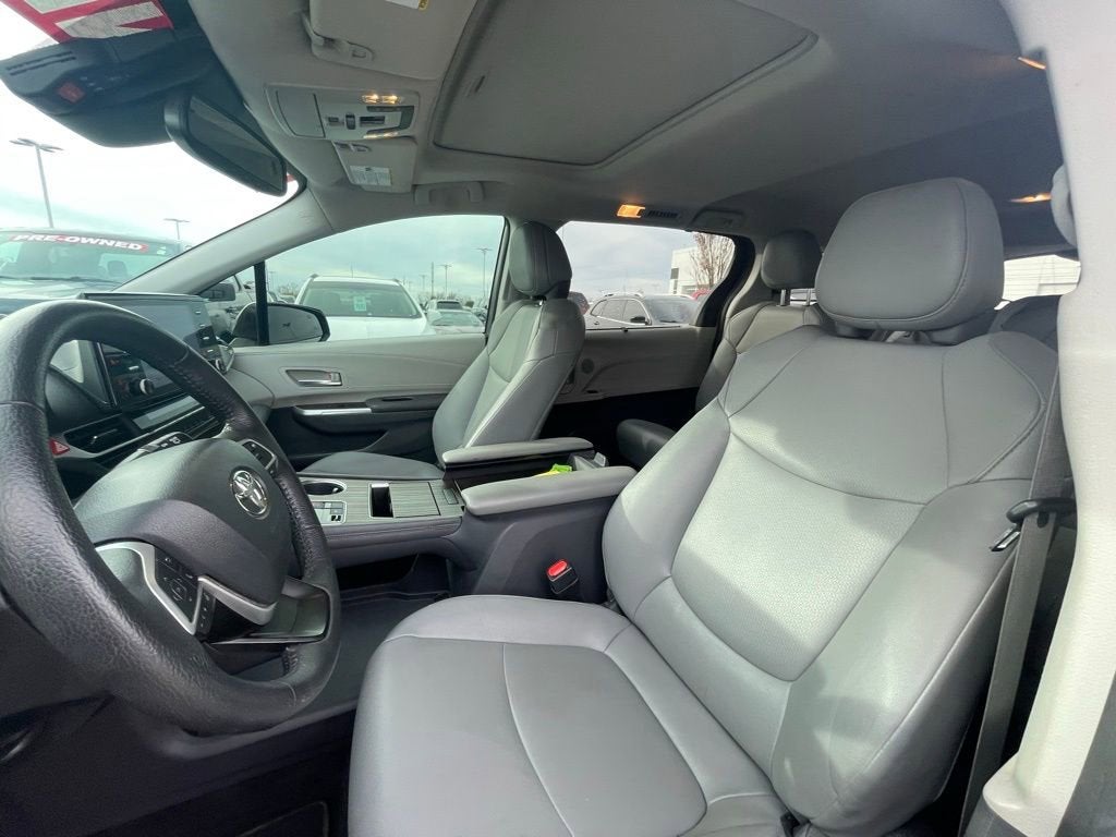 2024 Toyota Sienna XLE