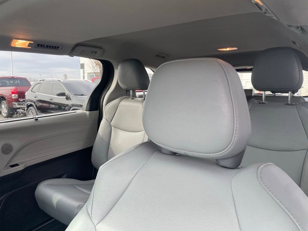 2024 Toyota Sienna XLE