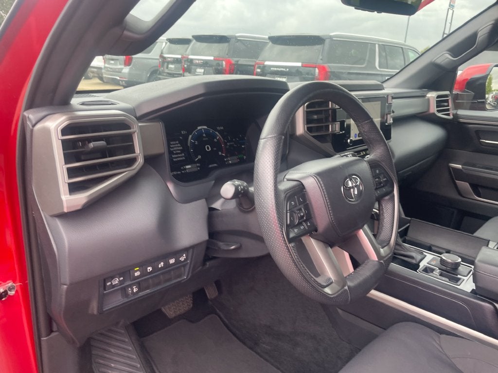 2025 Toyota Sequoia SR5