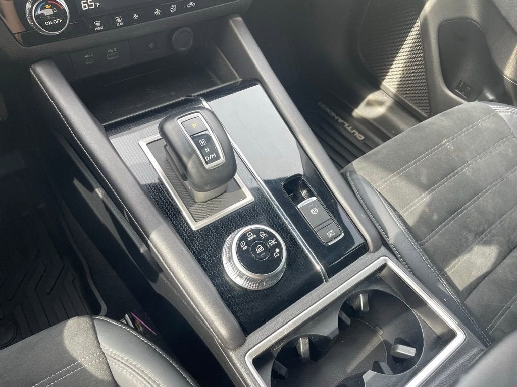 2022 Mitsubishi Outlander SE