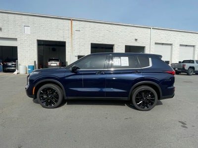 2022 Mitsubishi Outlander SE