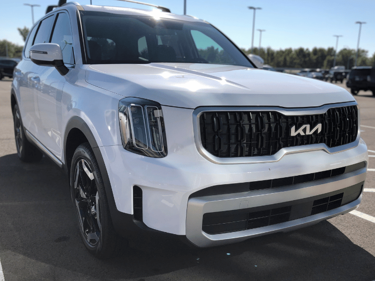 24 Kia Telluride exterior in Fort Smith, AR