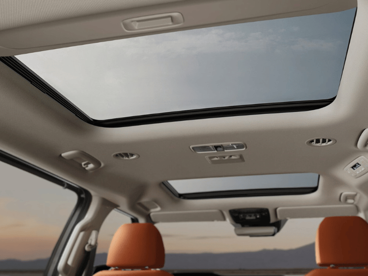 Kia Carnival sunroof at Crain Kia of Fort Smith