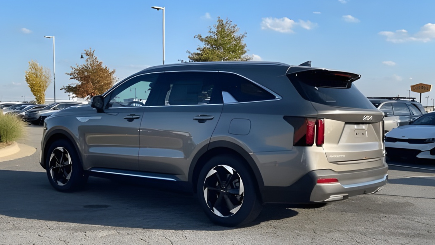 2026 Sorento PHEV Side in Fort Smith, AR